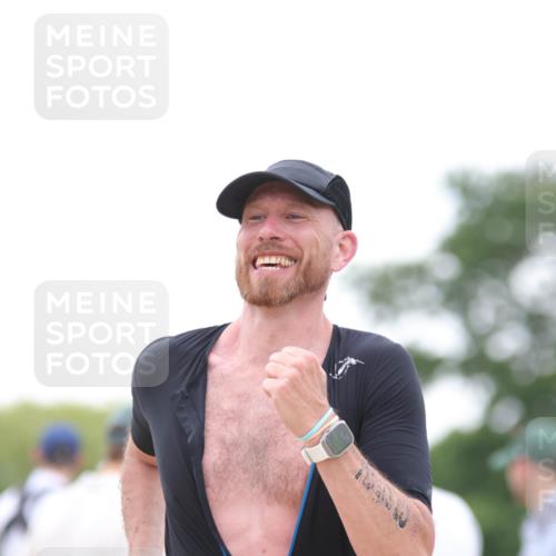 22.06.2025 - Viking Triathlon H.Heesch http://msf.ph/oto/8093160 22.06.2025 16:04:47 Laufen 342 meine-sportfotos.de