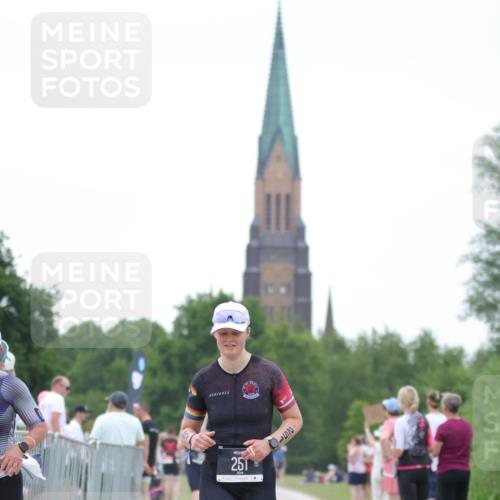 22.06.2025 - Viking Triathlon H.Heesch http://msf.ph/oto/8093172 22.06.2025 16:05:16 Laufen 136, 251, 454 meine-sportfotos.de