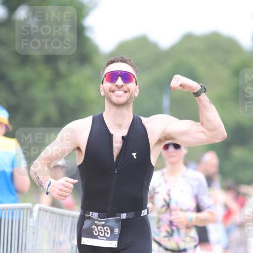 22.06.2025 - Viking Triathlon H.Heesch http://msf.ph/oto/8093186 22.06.2025 15:18:19 Laufen 29, 175, 327, 399 meine-sportfotos.de