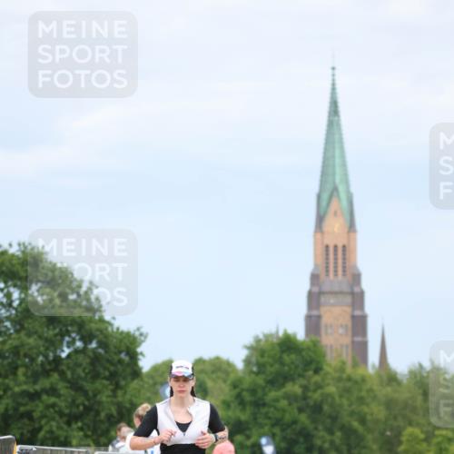 22.06.2025 - Viking Triathlon H.Heesch http://msf.ph/oto/8093221 22.06.2025 17:05:22 Laufen 431 meine-sportfotos.de