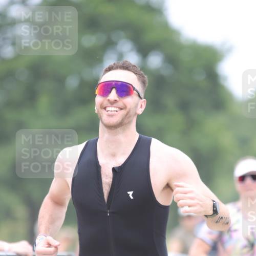 22.06.2025 - Viking Triathlon H.Heesch http://msf.ph/oto/8093224 22.06.2025 15:18:20 Laufen 29, 175, 399 meine-sportfotos.de
