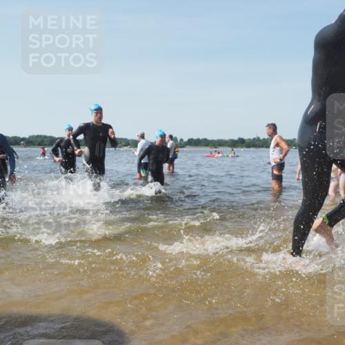 22.06.2025 - Viking Triathlon KatJ http://msf.ph/oto/8093247 22.06.2025 10:29:09 Schwimmen 7, 11, 12, 152, 200, 310, 384, 458, 604, 652 meine-sportfotos.de