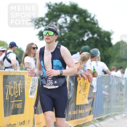 22.06.2025 - Viking Triathlon H.Heesch http://msf.ph/oto/8093280 22.06.2025 16:05:23 Laufen 136 meine-sportfotos.de
