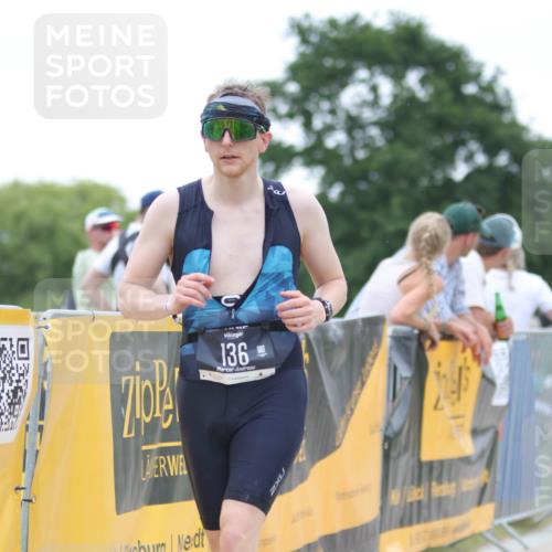 22.06.2025 - Viking Triathlon H.Heesch http://msf.ph/oto/8093325 22.06.2025 16:05:23 Laufen 136 meine-sportfotos.de
