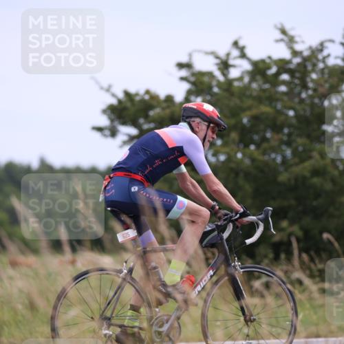 22.06.2025 - Viking Triathlon Yannick Fuchs http://msf.ph/oto/8093353 22.06.2025 13:38:56 Radfahren 140, 625 meine-sportfotos.de