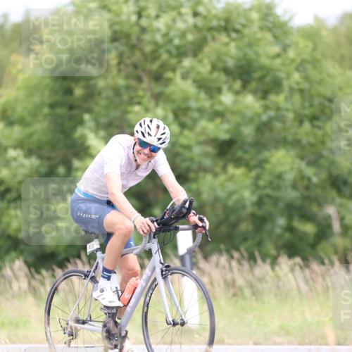 22.06.2025 - Viking Triathlon Yannick Fuchs http://msf.ph/oto/8093357 22.06.2025 13:39:16 Radfahren 459 meine-sportfotos.de