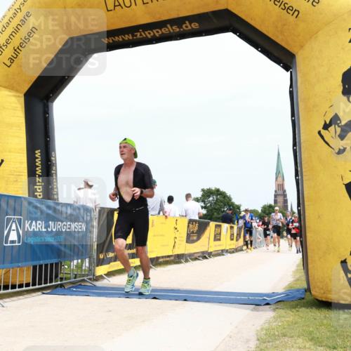 22.06.2025 - Viking Triathlon H.Heesch http://msf.ph/oto/8093359 22.06.2025 13:55:56 Laufen 372, 554 meine-sportfotos.de