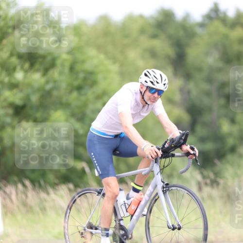 22.06.2025 - Viking Triathlon Yannick Fuchs http://msf.ph/oto/8093369 22.06.2025 13:39:16 Radfahren 459 meine-sportfotos.de