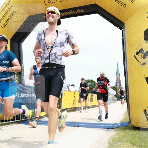 22.06.2025 - Viking Triathlon H.Heesch http://msf.ph/oto/8093397 22.06.2025 13:56:01 Laufen 17, 171, 286, 337, 372, 485, 640 meine-sportfotos.de