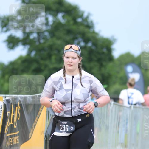 22.06.2025 - Viking Triathlon H.Heesch http://msf.ph/oto/8093406 22.06.2025 17:06:57 Laufen 236, 484 meine-sportfotos.de