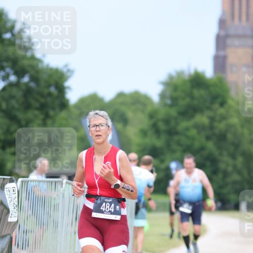 22.06.2025 - Viking Triathlon H.Heesch http://msf.ph/oto/8093443 22.06.2025 17:07:00 Laufen 236, 484 meine-sportfotos.de
