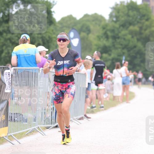 22.06.2025 - Viking Triathlon H.Heesch http://msf.ph/oto/8093449 22.06.2025 15:18:40 Laufen 72, 453 meine-sportfotos.de