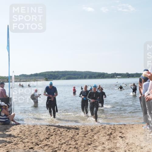 22.06.2025 - Viking Triathlon MichiJ http://msf.ph/oto/8093635 22.06.2025 10:39:47 Schwimmen 25, 29, 86, 244, 283, 423, 437, 518 meine-sportfotos.de