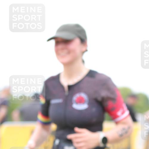 22.06.2025 - Viking Triathlon H.Heesch http://msf.ph/oto/8093677 22.06.2025 15:19:01 Laufen 155, 183, 447, 488, 494 meine-sportfotos.de
