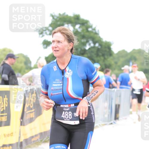 22.06.2025 - Viking Triathlon H.Heesch http://msf.ph/oto/8093694 22.06.2025 15:19:02 Laufen 155, 183, 488, 494 meine-sportfotos.de