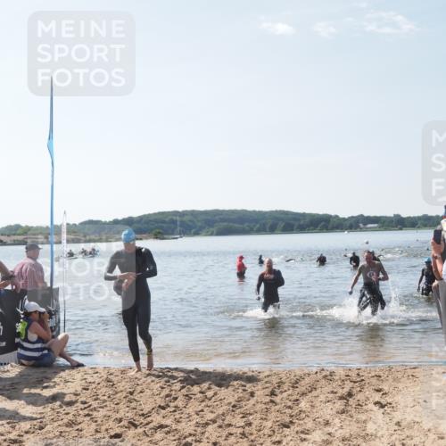 22.06.2025 - Viking Triathlon MichiJ http://msf.ph/oto/8093789 22.06.2025 10:39:55 Schwimmen 283, 423, 437, 518, 538 meine-sportfotos.de