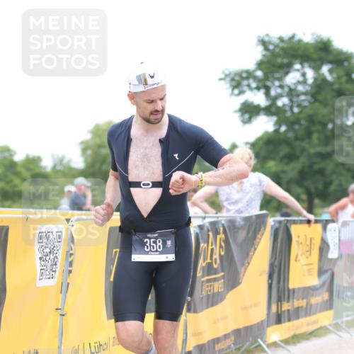 22.06.2025 - Viking Triathlon H.Heesch http://msf.ph/oto/8093797 22.06.2025 15:19:14 Laufen 21, 358, 387 meine-sportfotos.de