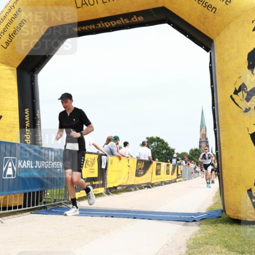22.06.2025 - Viking Triathlon H.Heesch http://msf.ph/oto/8093812 22.06.2025 13:58:21 Laufen 26, 281, 304 meine-sportfotos.de