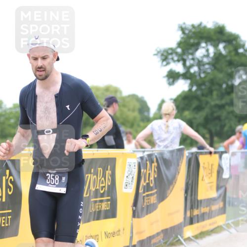 22.06.2025 - Viking Triathlon H.Heesch http://msf.ph/oto/8093814 22.06.2025 15:19:14 Laufen 21, 358, 387 meine-sportfotos.de