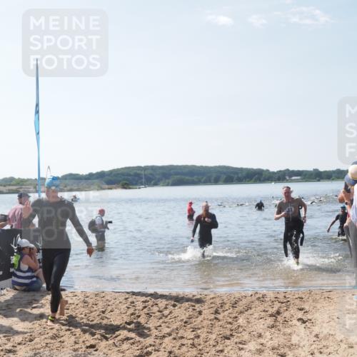 22.06.2025 - Viking Triathlon MichiJ http://msf.ph/oto/8093817 22.06.2025 10:39:57 Schwimmen 283, 423, 437, 518, 538 meine-sportfotos.de