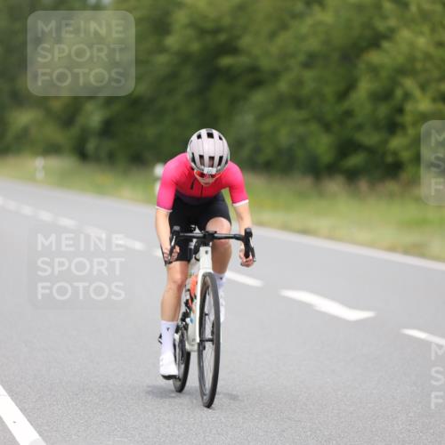 22.06.2025 - Viking Triathlon Yannick Fuchs http://msf.ph/oto/8093841 22.06.2025 13:42:23 Radfahren 472 meine-sportfotos.de