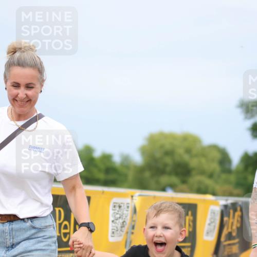 22.06.2025 - Viking Triathlon H.Heesch http://msf.ph/oto/8093851 22.06.2025 17:09:25 Laufen 246 meine-sportfotos.de