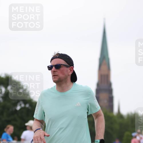 22.06.2025 - Viking Triathlon H.Heesch http://msf.ph/oto/8093862 22.06.2025 16:06:05 Laufen 257 meine-sportfotos.de