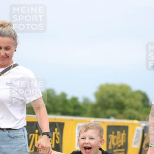 22.06.2025 - Viking Triathlon H.Heesch http://msf.ph/oto/8093867 22.06.2025 17:09:25 Laufen 246 meine-sportfotos.de