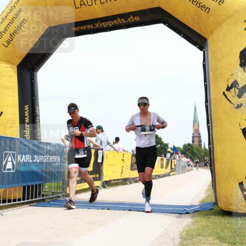 22.06.2025 - Viking Triathlon H.Heesch http://msf.ph/oto/8093869 22.06.2025 13:58:34 Laufen 50, 99, 253, 315, 423 meine-sportfotos.de