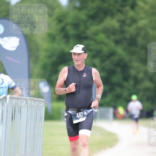 22.06.2025 - Viking Triathlon H.Heesch http://msf.ph/oto/8093898 22.06.2025 17:17:34 Laufen 447 meine-sportfotos.de