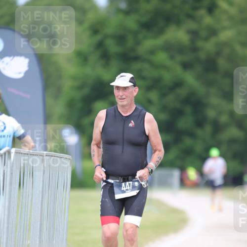 22.06.2025 - Viking Triathlon H.Heesch http://msf.ph/oto/8093925 22.06.2025 17:17:35 Laufen 447 meine-sportfotos.de