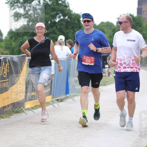 22.06.2025 - Viking Triathlon H.Heesch http://msf.ph/oto/8093978 22.06.2025 16:06:16 Laufen 336, 614 meine-sportfotos.de