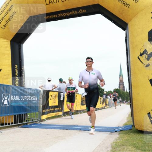 22.06.2025 - Viking Triathlon H.Heesch http://msf.ph/oto/8093984 22.06.2025 14:00:03 Laufen 95, 289, 386 meine-sportfotos.de