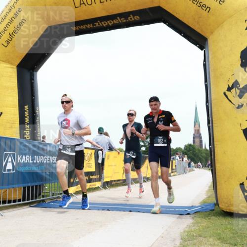 22.06.2025 - Viking Triathlon H.Heesch http://msf.ph/oto/8094023 22.06.2025 14:00:34 Laufen 97, 102, 152, 241, 657 meine-sportfotos.de
