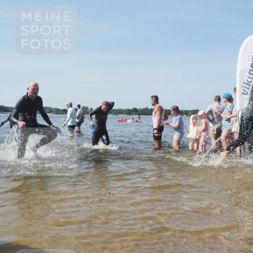 22.06.2025 - Viking Triathlon KatJ http://msf.ph/oto/8094024 22.06.2025 10:29:27 Schwimmen 6, 11, 30, 33, 243, 612 meine-sportfotos.de