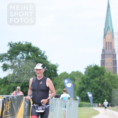 22.06.2025 - Viking Triathlon H.Heesch http://msf.ph/oto/8094028 22.06.2025 17:17:40 Laufen 447 meine-sportfotos.de
