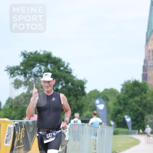 22.06.2025 - Viking Triathlon H.Heesch http://msf.ph/oto/8094062 22.06.2025 17:17:40 Laufen 447 meine-sportfotos.de