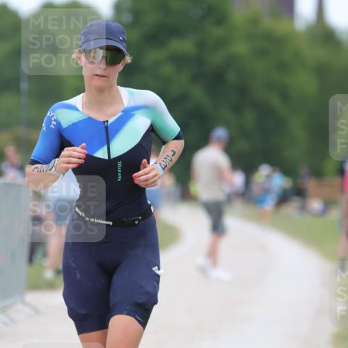 22.06.2025 - Viking Triathlon H.Heesch http://msf.ph/oto/8094090 22.06.2025 15:20:13 Laufen 123, 171 meine-sportfotos.de