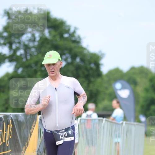 22.06.2025 - Viking Triathlon H.Heesch http://msf.ph/oto/8094108 22.06.2025 17:18:06 Laufen 270 meine-sportfotos.de
