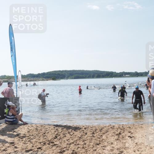 22.06.2025 - Viking Triathlon MichiJ http://msf.ph/oto/8094193 22.06.2025 10:40:03 Schwimmen 248, 283, 437, 538 meine-sportfotos.de