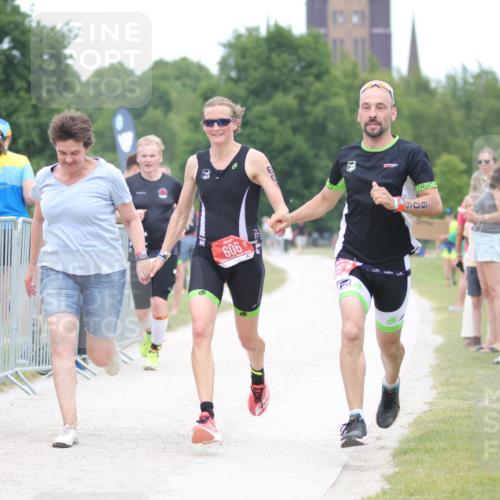 22.06.2025 - Viking Triathlon H.Heesch http://msf.ph/oto/8094201 22.06.2025 15:21:20 Laufen 606, 619 meine-sportfotos.de