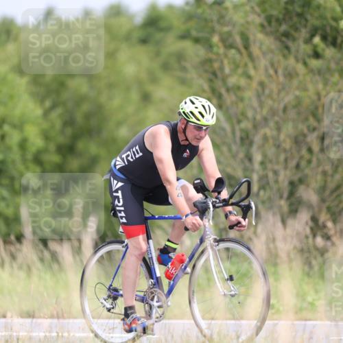 22.06.2025 - Viking Triathlon Yannick Fuchs http://msf.ph/oto/8094238 22.06.2025 13:44:58 Radfahren 447 meine-sportfotos.de
