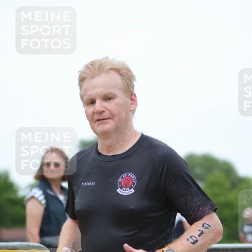 22.06.2025 - Viking Triathlon H.Heesch http://msf.ph/oto/8094259 22.06.2025 15:21:26 Laufen 619 meine-sportfotos.de