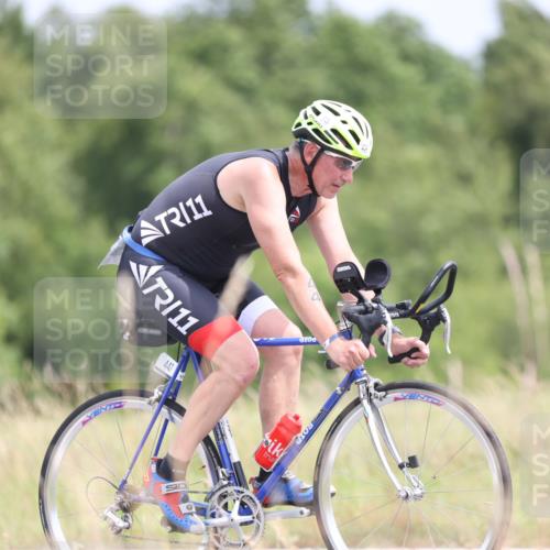 22.06.2025 - Viking Triathlon Yannick Fuchs http://msf.ph/oto/8094268 22.06.2025 13:44:59 Radfahren 447 meine-sportfotos.de