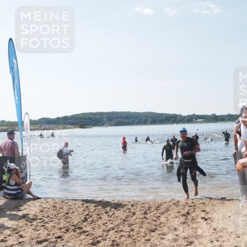 22.06.2025 - Viking Triathlon MichiJ http://msf.ph/oto/8094277 22.06.2025 10:40:06 Schwimmen 248, 283, 394, 538, 553 meine-sportfotos.de