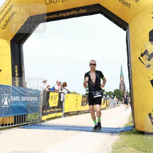 22.06.2025 - Viking Triathlon H.Heesch http://msf.ph/oto/8094295 22.06.2025 14:03:29 Laufen 444, 523 meine-sportfotos.de