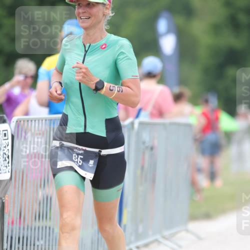 22.06.2025 - Viking Triathlon H.Heesch http://msf.ph/oto/8094333 22.06.2025 15:22:06 Laufen 65, 121 meine-sportfotos.de
