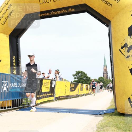 22.06.2025 - Viking Triathlon H.Heesch http://msf.ph/oto/8094379 22.06.2025 14:04:20 Laufen 201, 360 meine-sportfotos.de