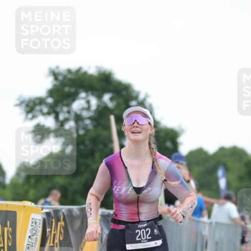 22.06.2025 - Viking Triathlon H.Heesch http://msf.ph/oto/8094479 22.06.2025 16:07:19 Laufen 202 meine-sportfotos.de