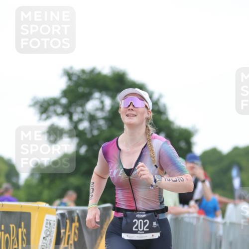 22.06.2025 - Viking Triathlon H.Heesch http://msf.ph/oto/8094491 22.06.2025 16:07:20 Laufen 202 meine-sportfotos.de